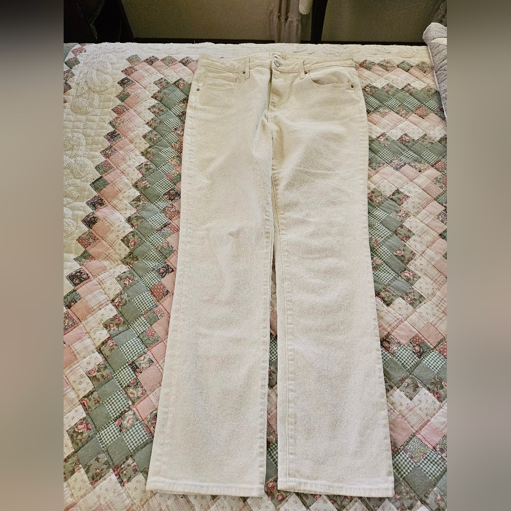 Driftwood White High Rise Bootcut Jeans - Audrey